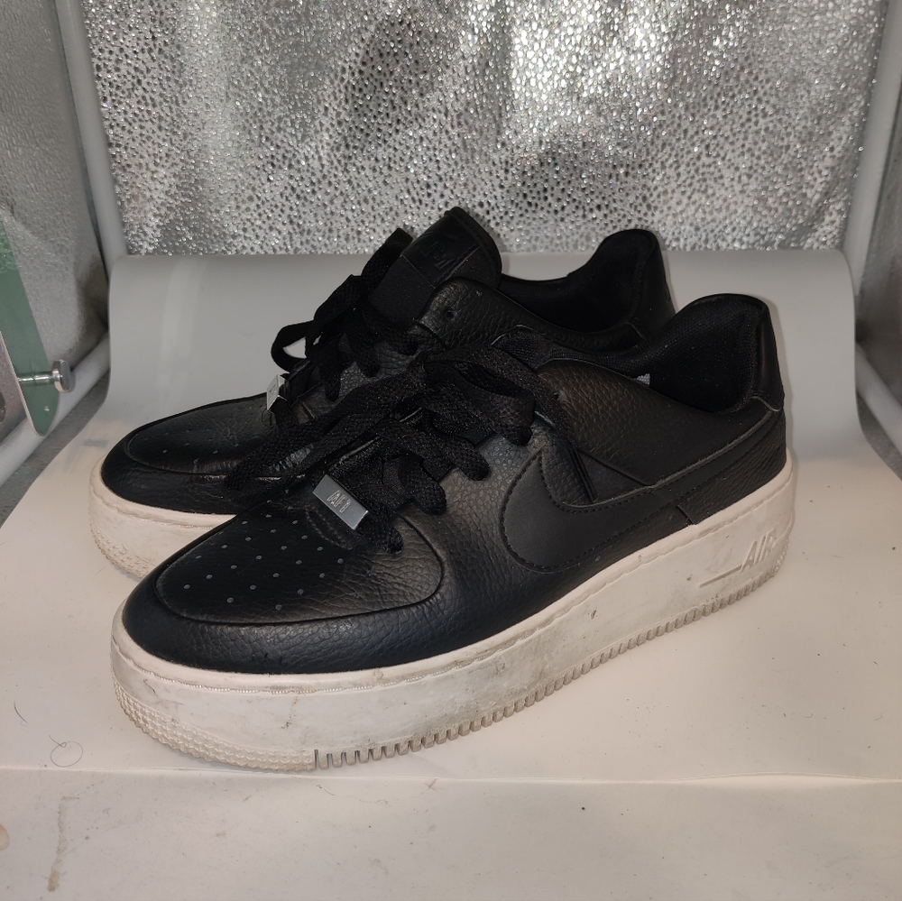 Nike Air Force 1 Black leather platform sz 8